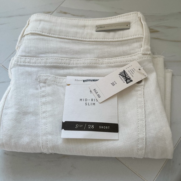 Pilcro and the Letterpress mid rise short - Picture 4 of 5